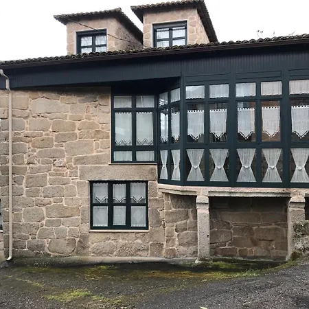 La Casona Ribeirasacra Holiday home Moreiras