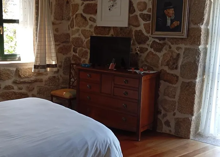 La Casona Ribeirasacra بيت للعطل *